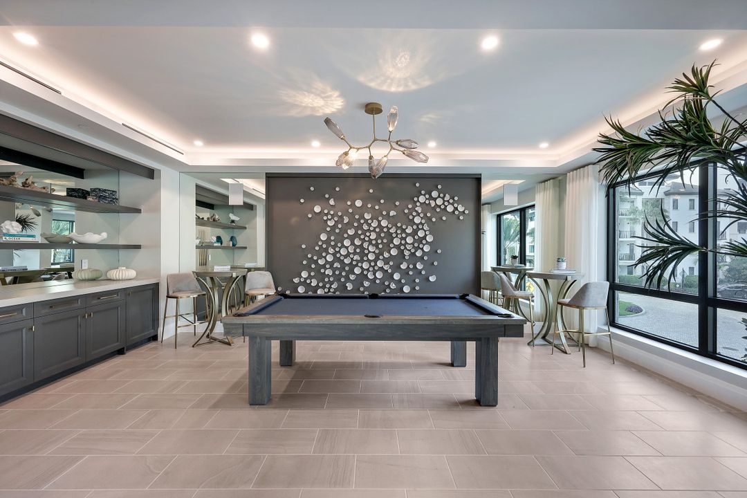 1130 3rd Ave S, Naples, FL 34102