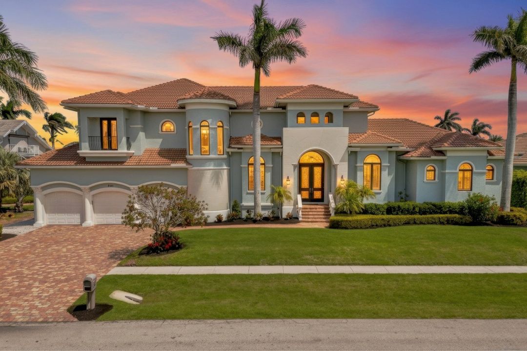 541 Taylor Ct, Marco Island, FL 34145