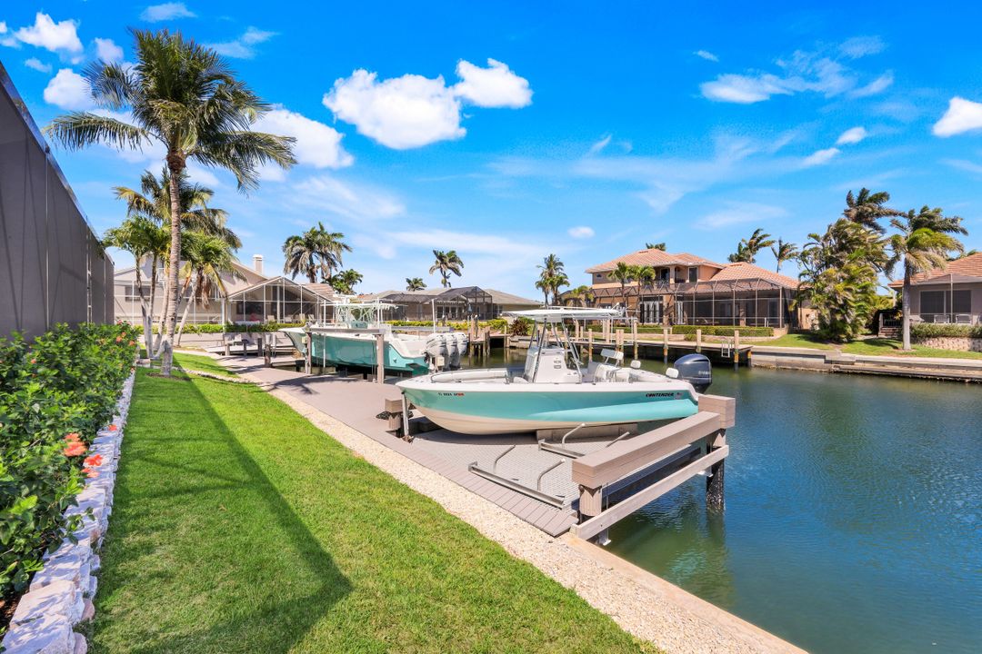 541 Taylor Ct, Marco Island, FL 34145