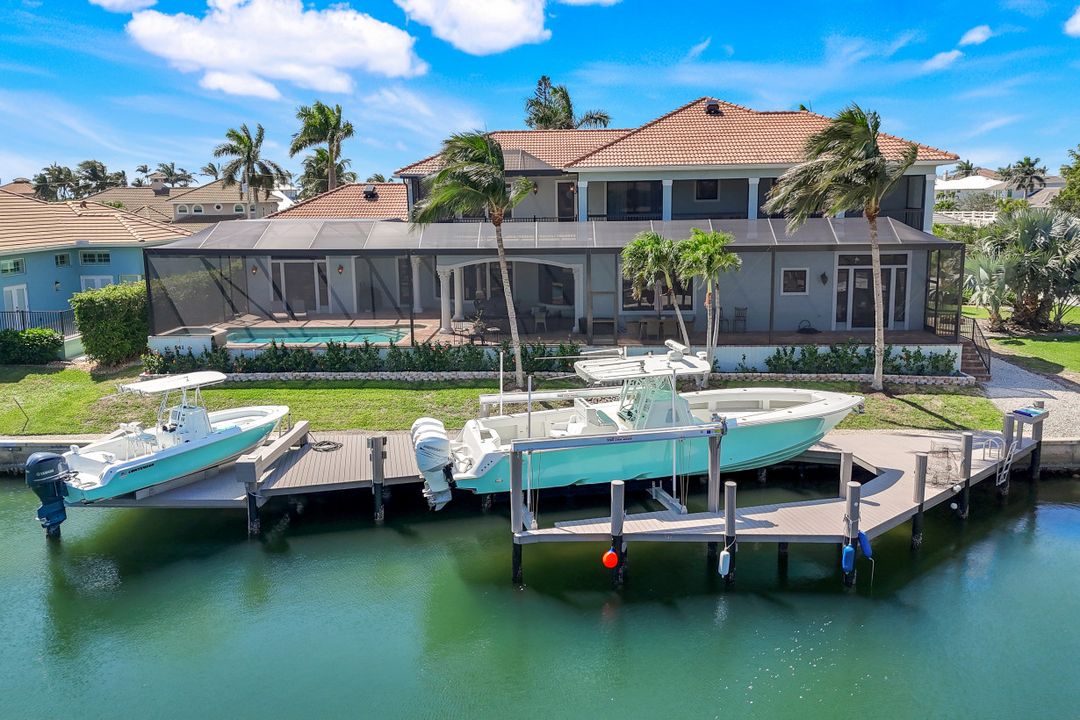 541 Taylor Ct, Marco Island, FL 34145