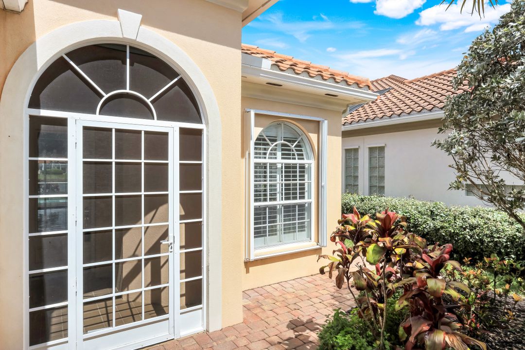 3759 Whidbey Way, Naples, FL 34119