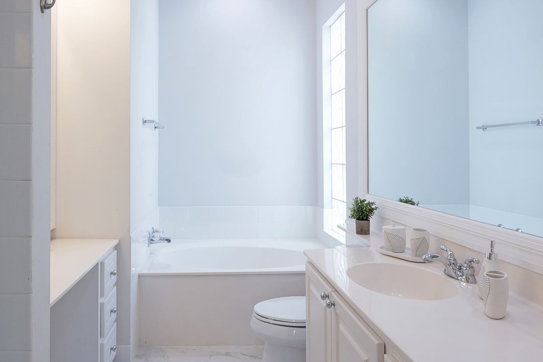 3759 Whidbey Way, Naples, FL 34119