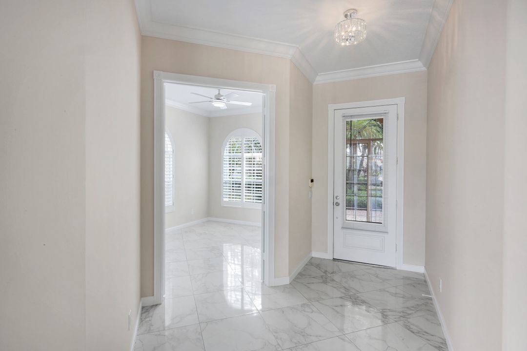 3759 Whidbey Way, Naples, FL 34119