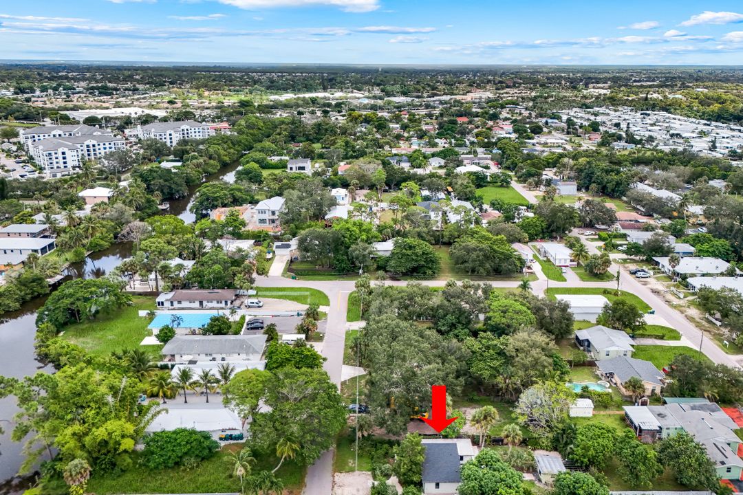 3032 Coco Ave, Naples, FL 34112