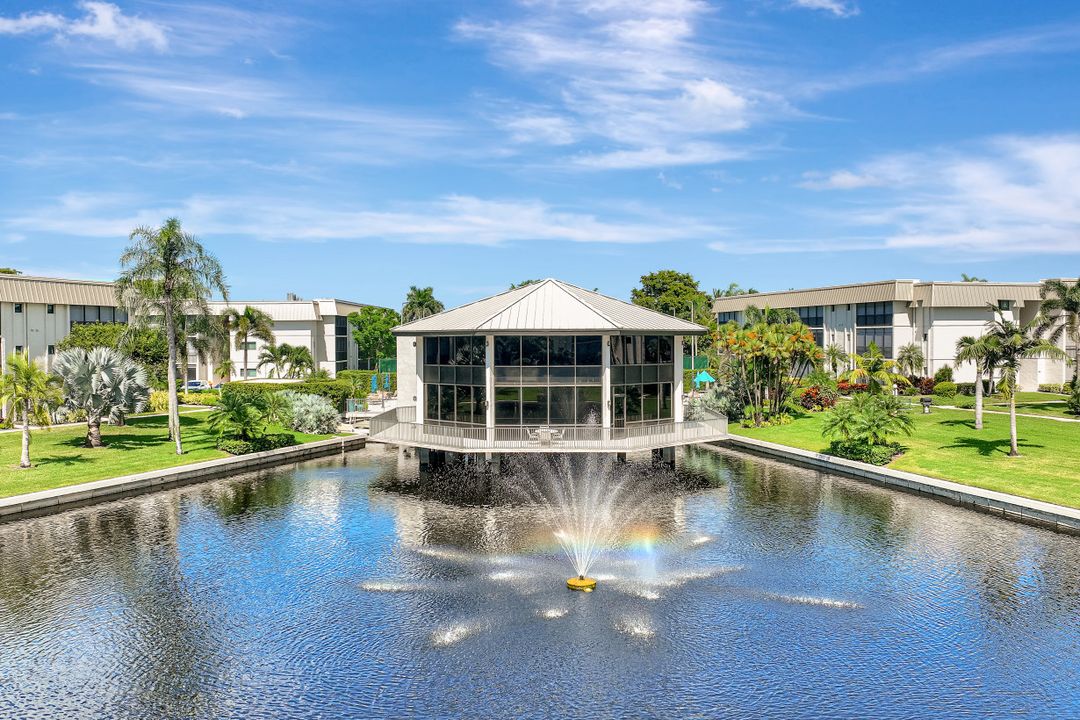 788 Park Shore Dr #E39, Naples, FL 34103