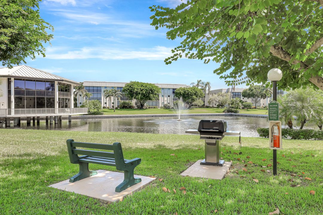 788 Park Shore Dr #E39, Naples, FL 34103