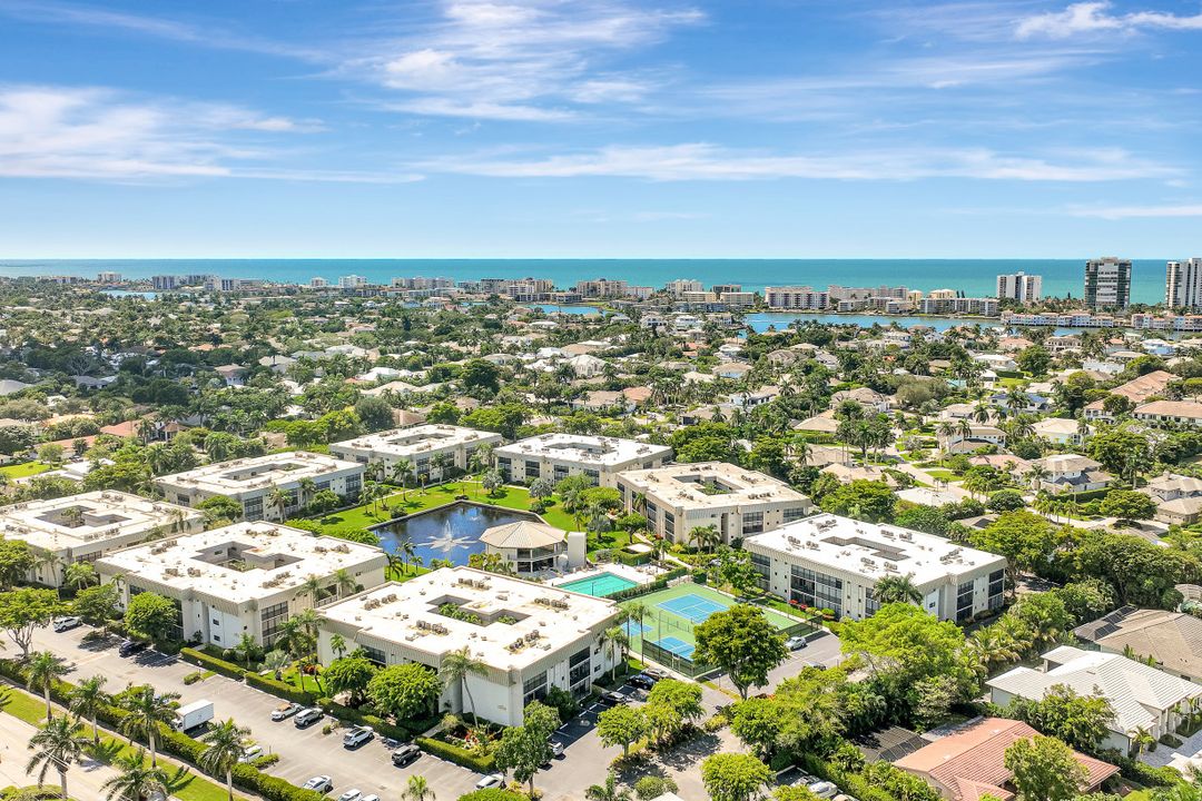 788 Park Shore Dr #E39, Naples, FL 34103