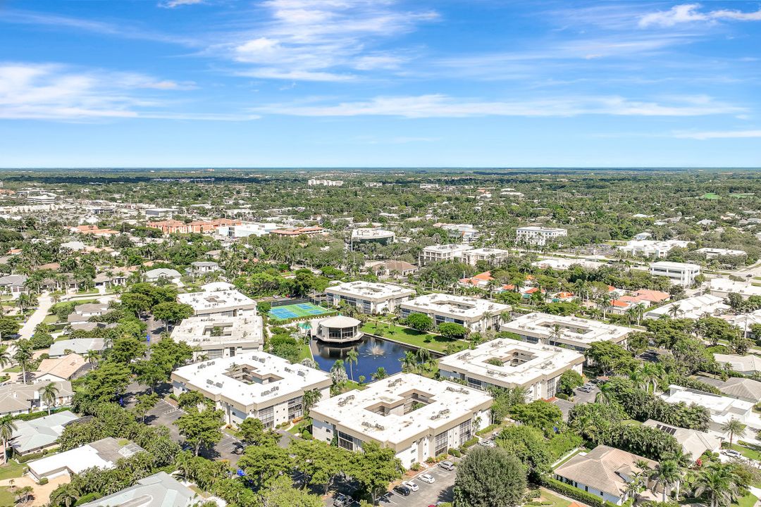 788 Park Shore Dr #E39, Naples, FL 34103