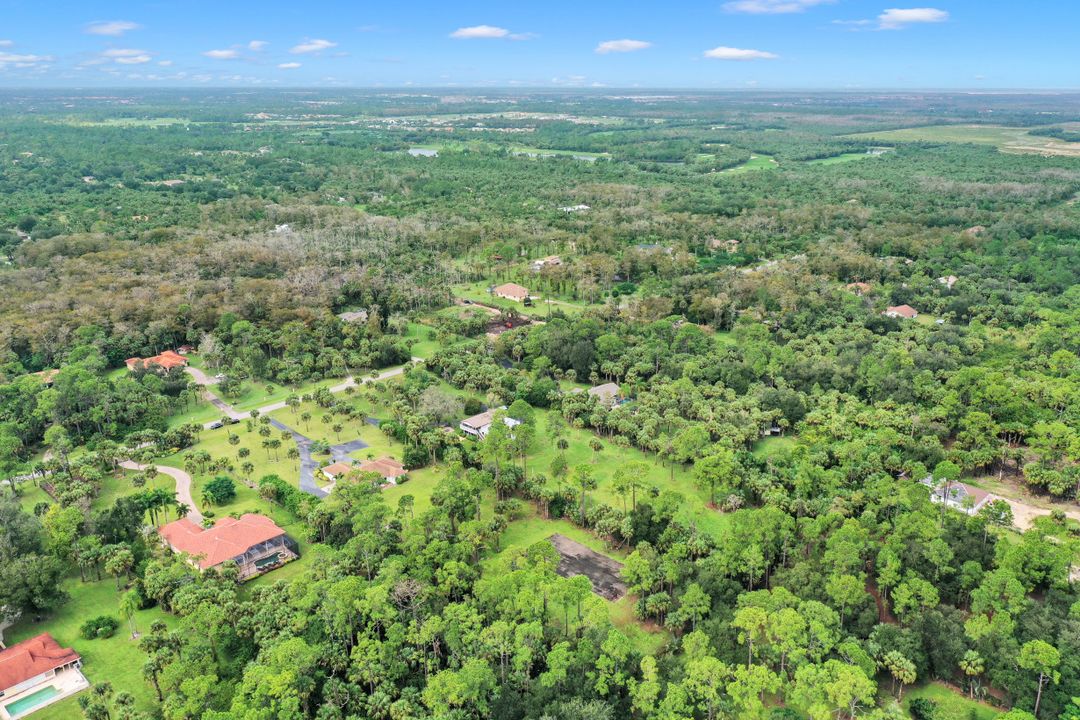 480 15th St NW, Naples, FL 34120