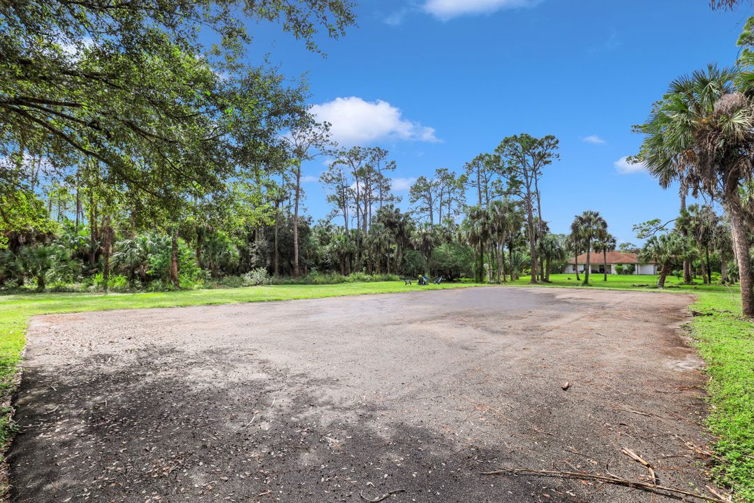 480 15th St NW, Naples, FL 34120