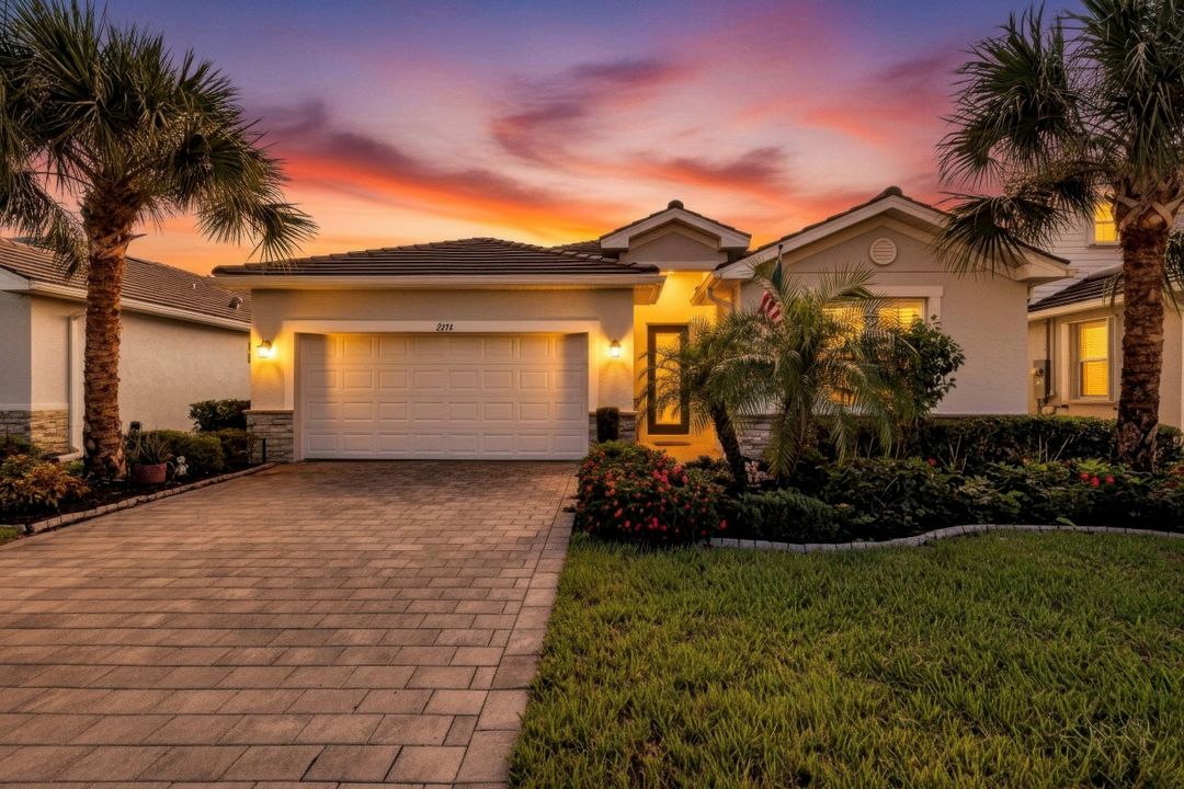 2174 Clementine St, Naples, FL 34120