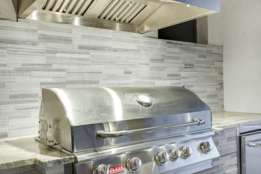 16808 Lady Diana Ct, Cape Coral, FL 33991