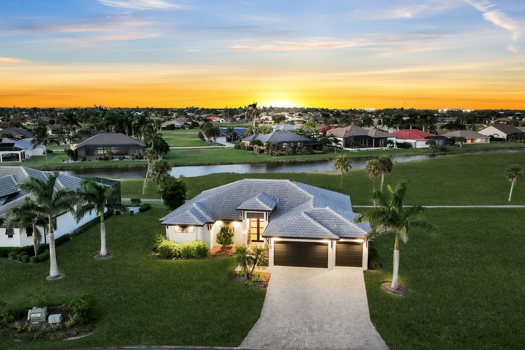 16808 Lady Diana Ct, Cape Coral, FL 33991