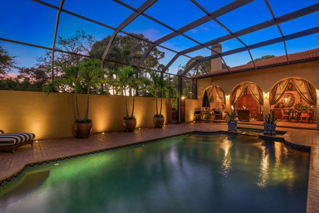 353 Chancery Cir, Naples, FL 34110