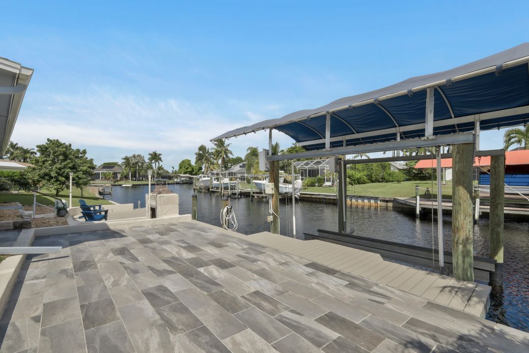 5943 Baker Ct, Fort Myers, FL 33919