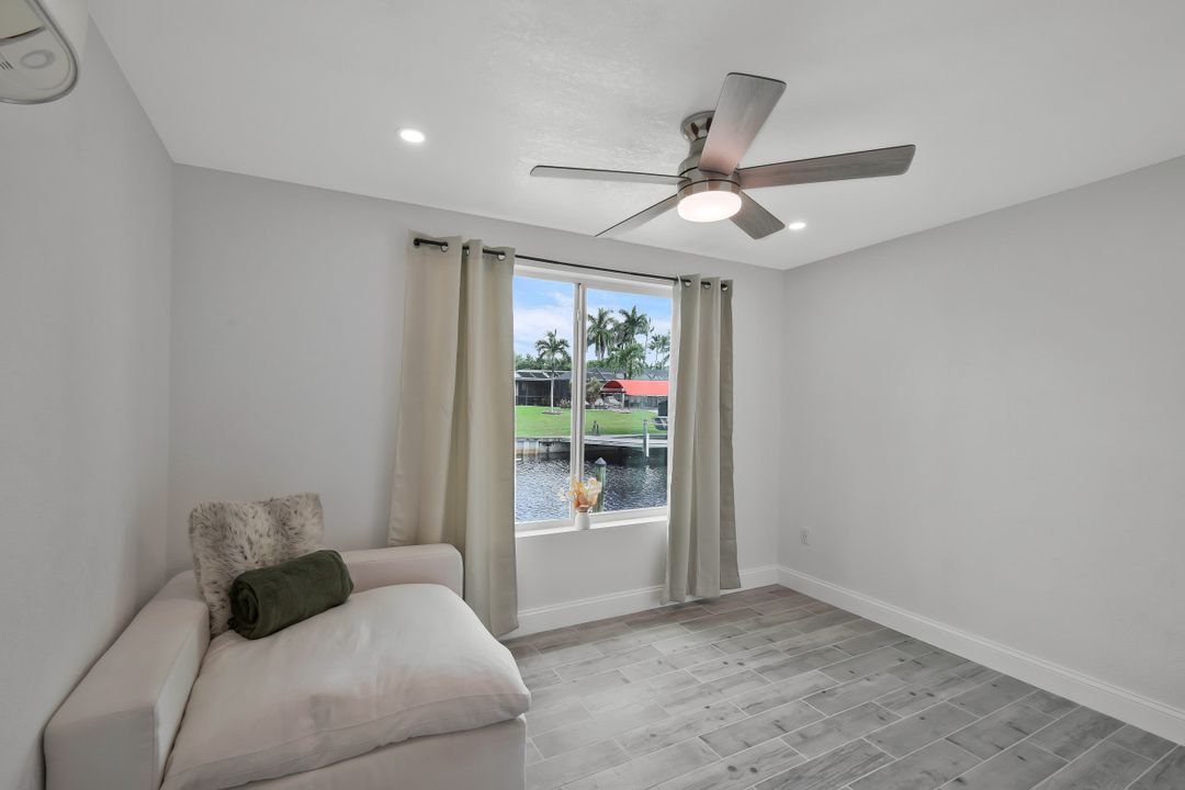5943 Baker Ct, Fort Myers, FL 33919
