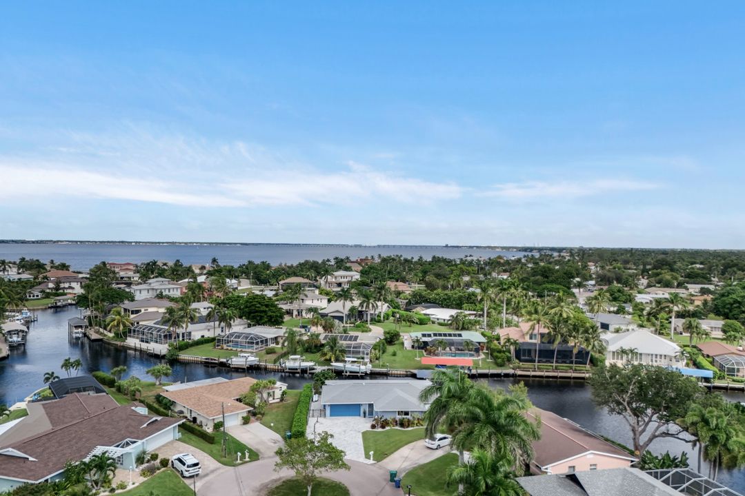 5943 Baker Ct, Fort Myers, FL 33919
