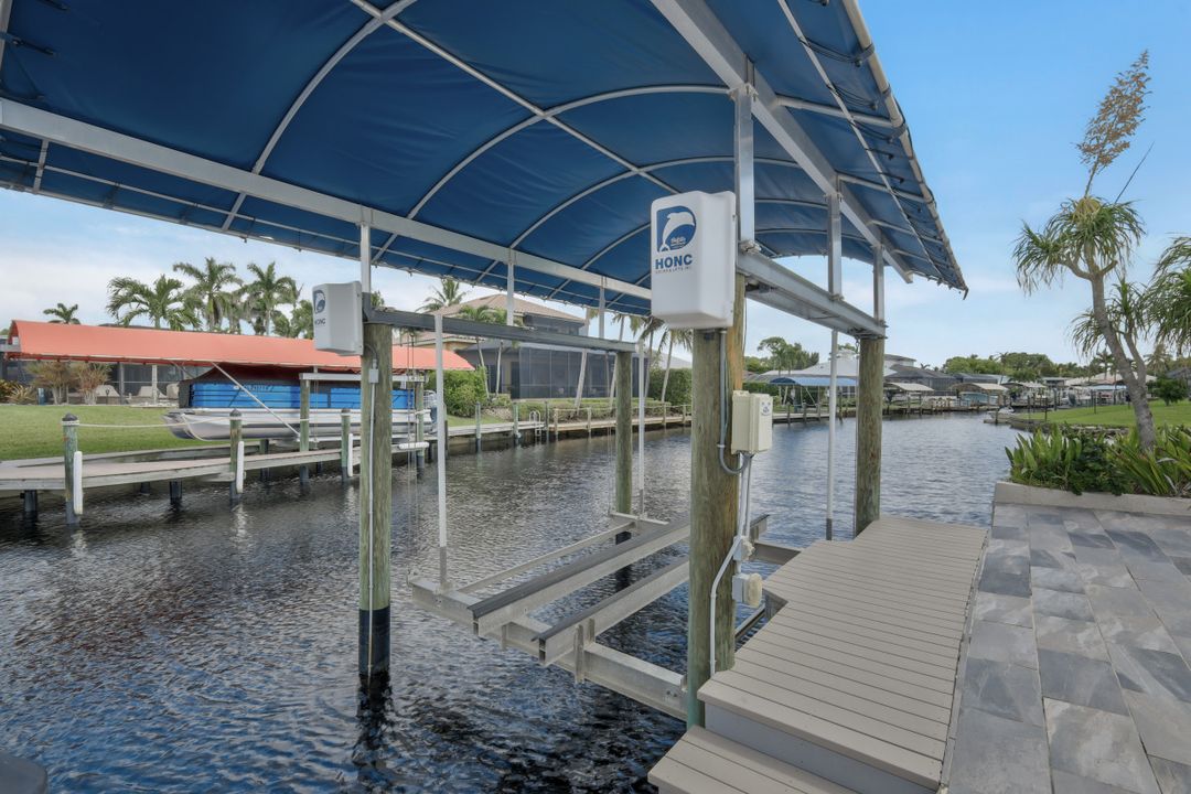 5943 Baker Ct, Fort Myers, FL 33919