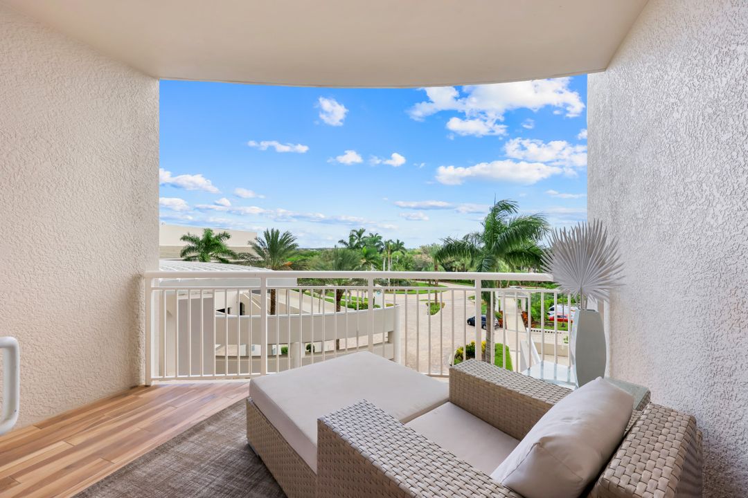 4971 Bonita Bay Blvd #402, Bonita Springs, FL 34134