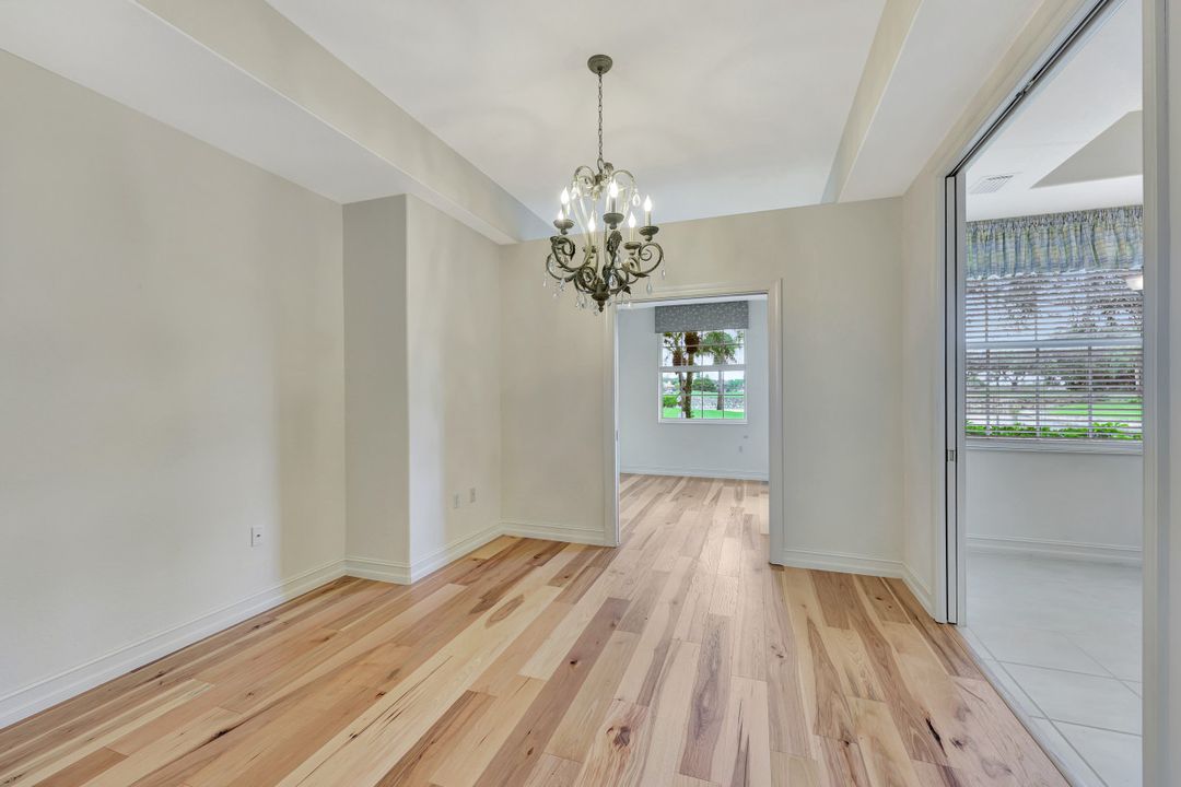 4728 Stratford Ct #1801, Naples, FL 34105