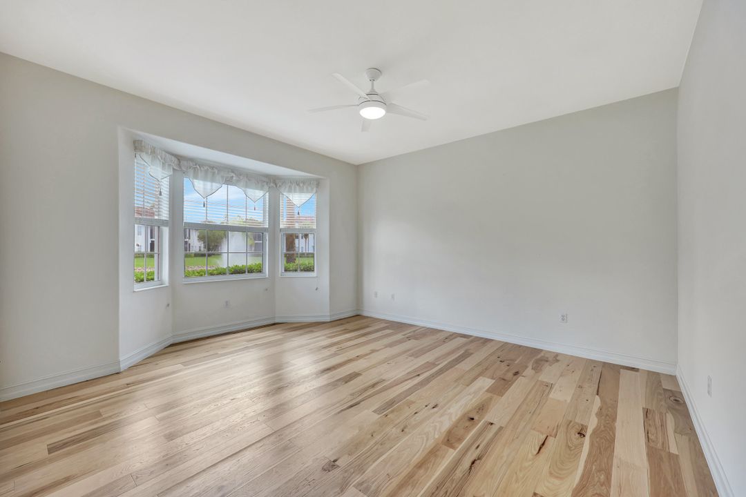 4728 Stratford Ct #1801, Naples, FL 34105