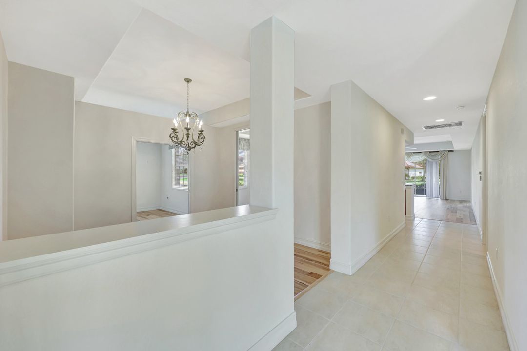 4728 Stratford Ct #1801, Naples, FL 34105