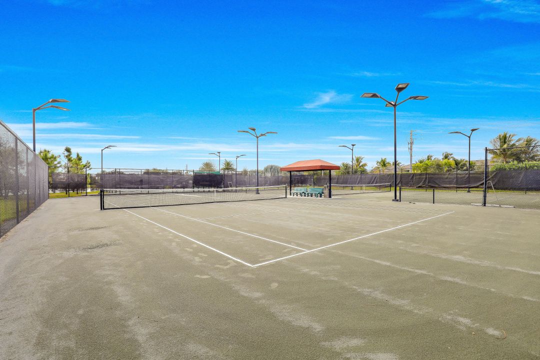 2368 Anguilla Dr #102, Naples, FL 34120