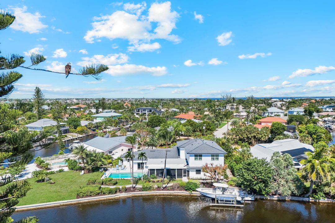 915 Pecten Ct, Sanibel, FL 33957