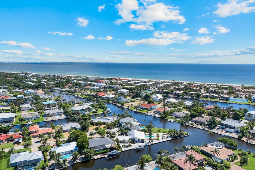 915 Pecten Ct, Sanibel, FL 33957