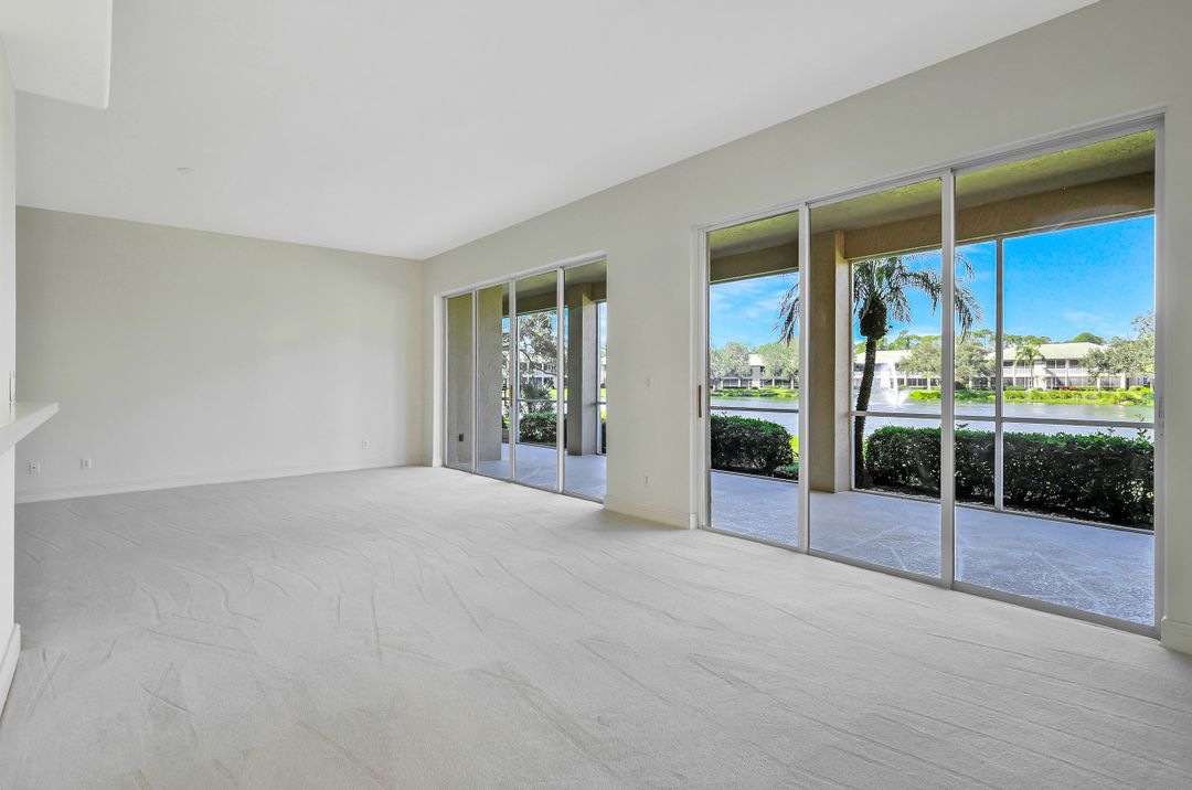 558 Vintage Reserve Ln #19B, Naples, FL 34119