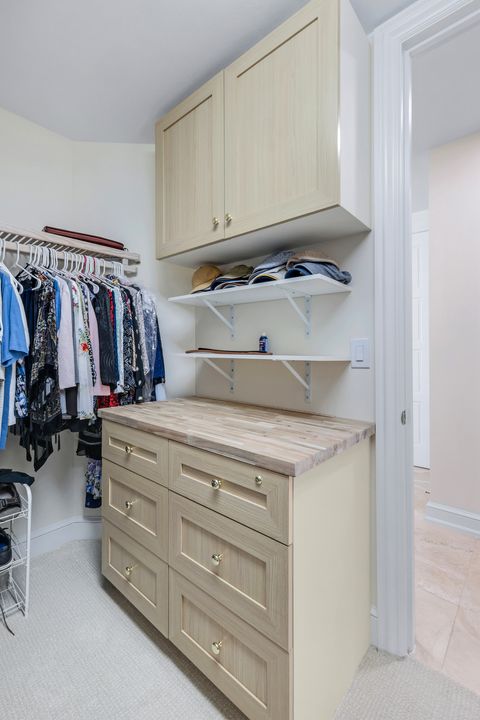 4151 Gulf Shore Blvd N #705, Naples, FL 34103