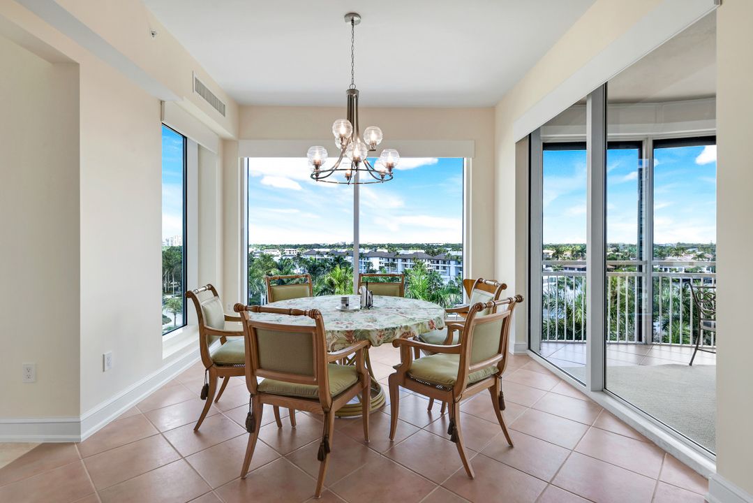 4151 Gulf Shore Blvd N #705, Naples, FL 34103