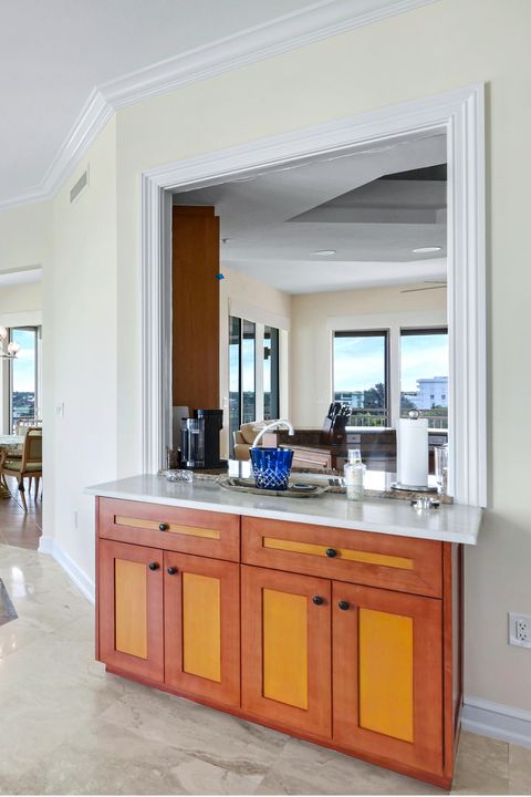 4151 Gulf Shore Blvd N #705, Naples, FL 34103