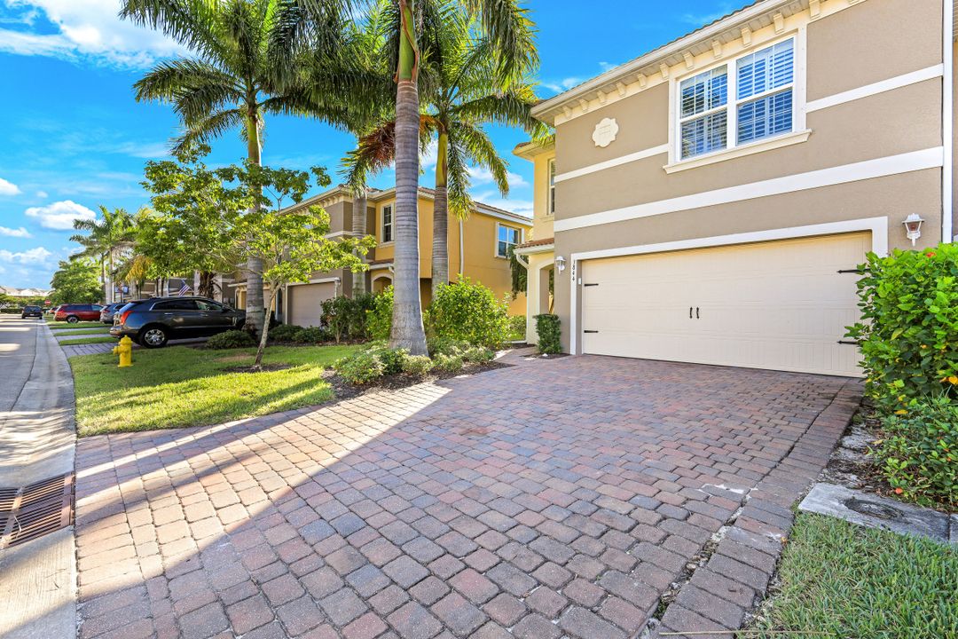 3844 Tilbor Circle, Fort Myers, FL 33916