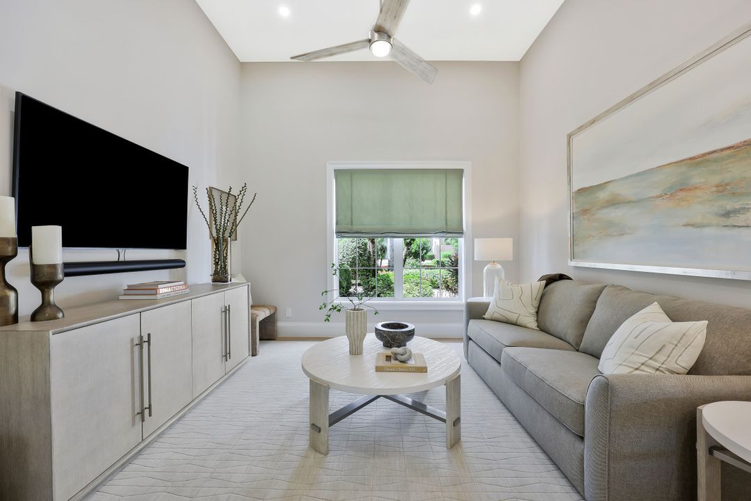 470 Terra Vista Ct, Naples, FL 34119