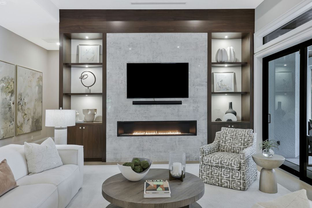 470 Terra Vista Ct, Naples, FL 34119