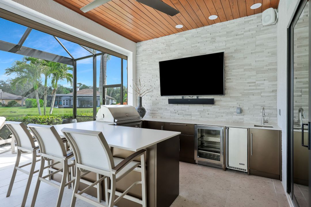 470 Terra Vista Ct, Naples, FL 34119