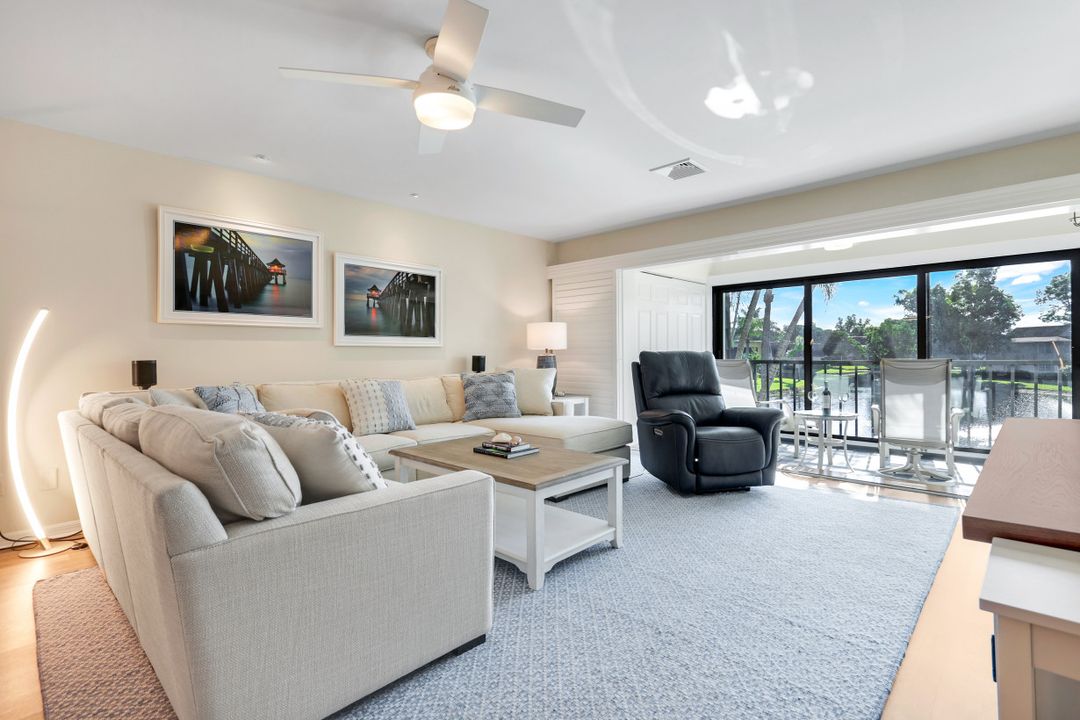 1672 Spoonbill Ln #B, Naples, FL 34105