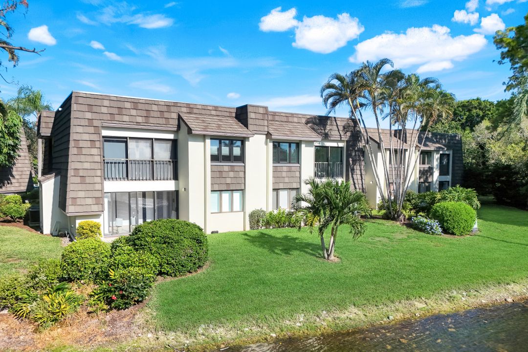 1672 Spoonbill Ln #B, Naples, FL 34105