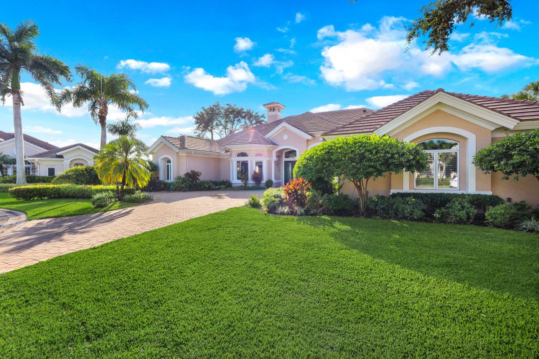 15295 Pembroke Point, Naples, FL 34110