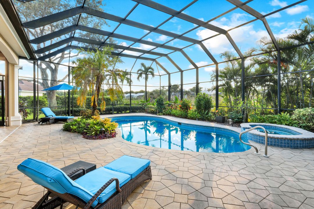 15295 Pembroke Point, Naples, FL 34110