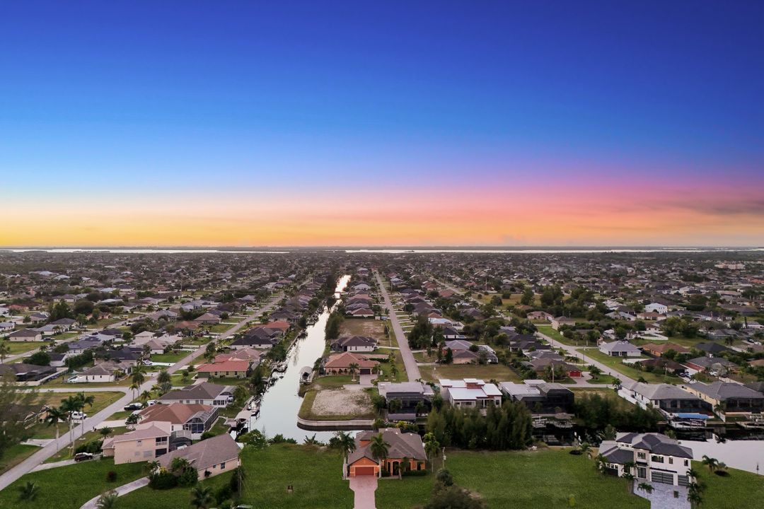 2832 SW 17th Ave, Cape Coral, FL 33914