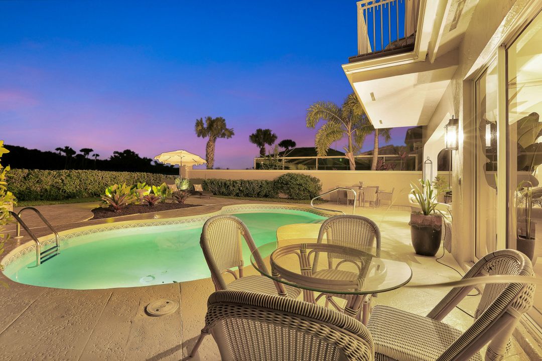 211 Via Napoli, Naples, FL 34105