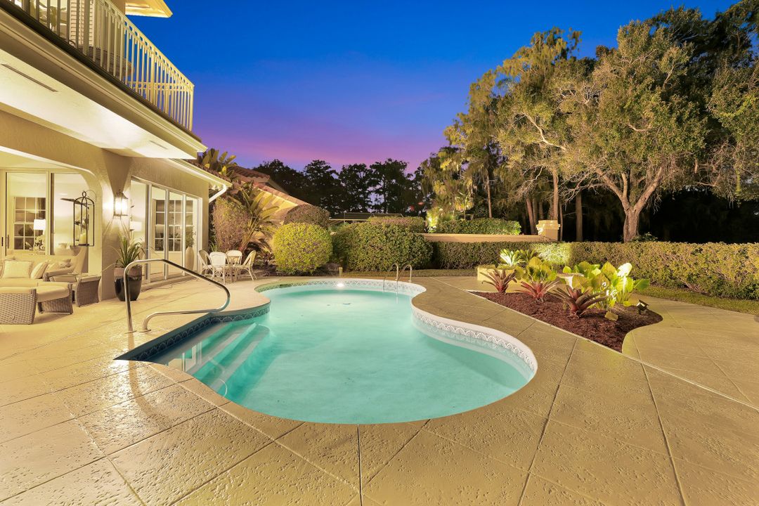 211 Via Napoli, Naples, FL 34105