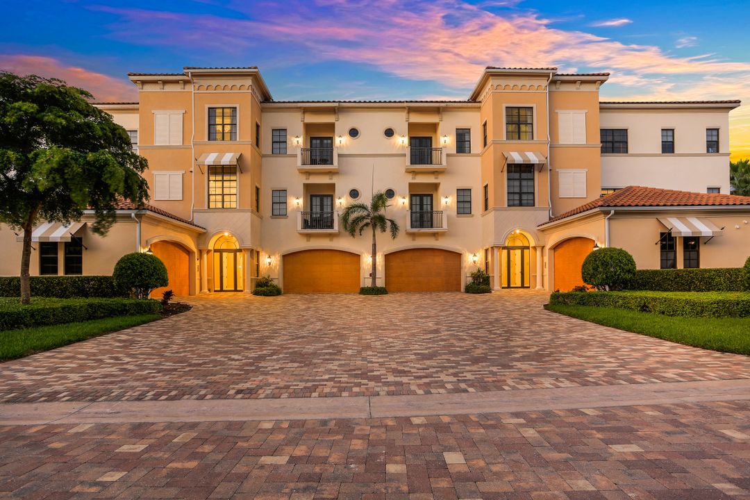 11010 Via Tuscany Ln #201, Miromar Lakes, FL 33913