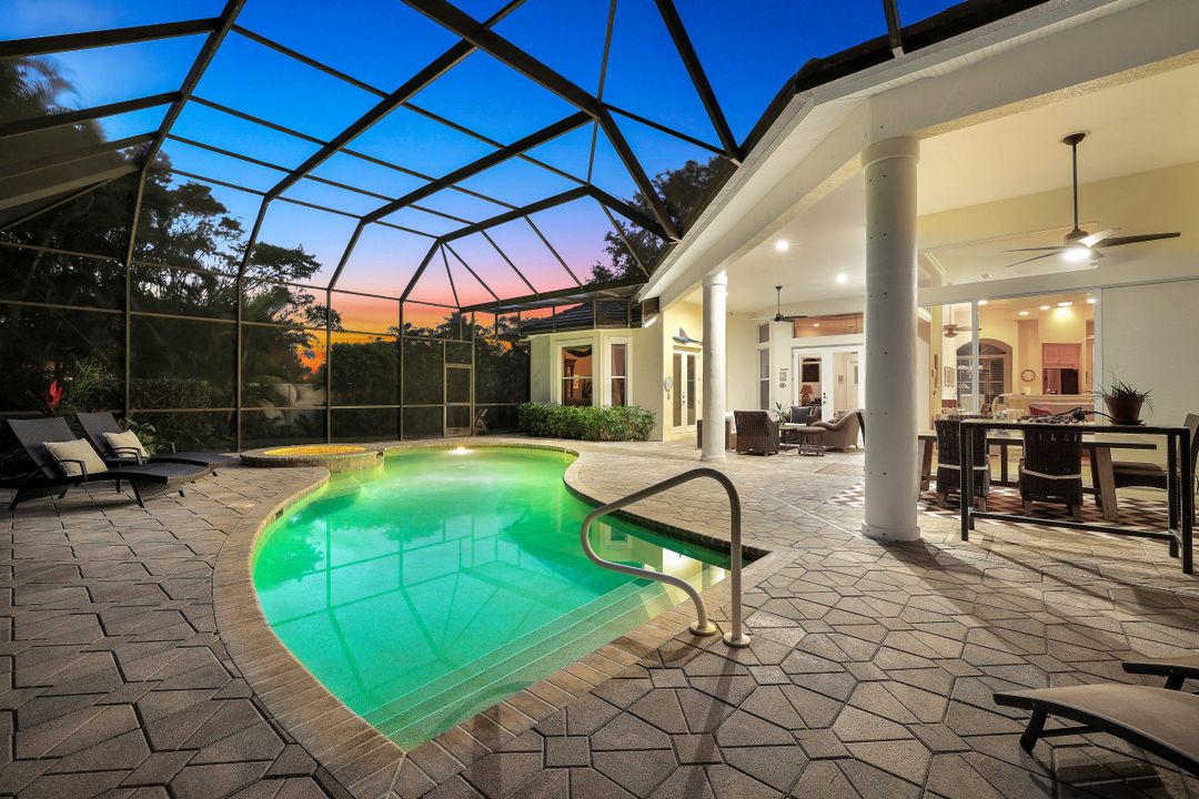 602 Springline Dr, Naples, FL 34102