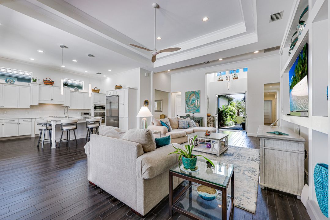 4964 Andros Dr, Naples, FL 34113