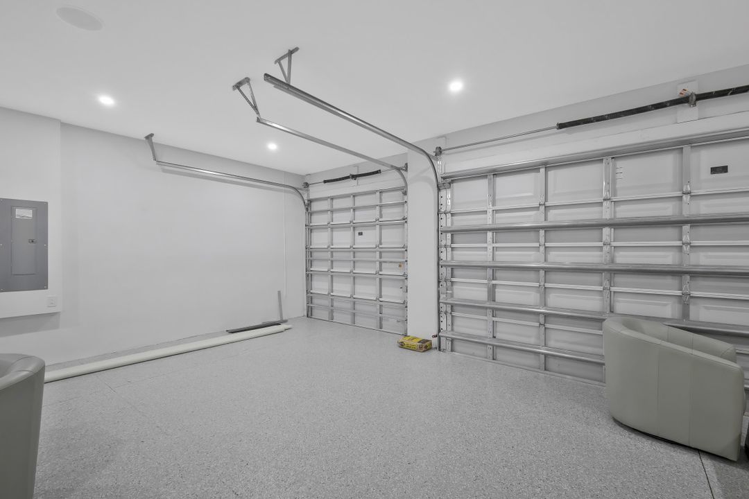 1909 NW 32nd Ct, Cape Coral, FL 33993