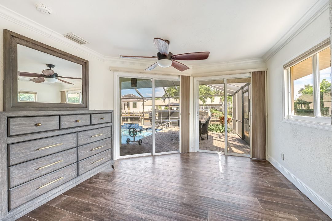 5805 SW 1st Pl, Cape Coral, FL 33914