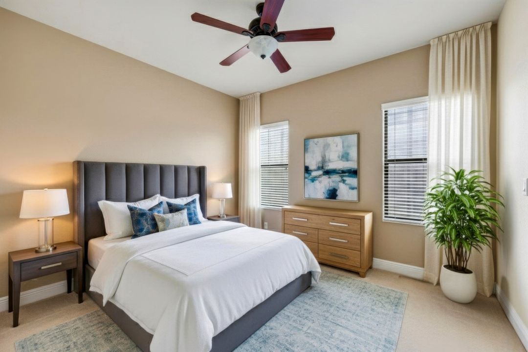 10101 Florence Cir, Naples, FL 34119